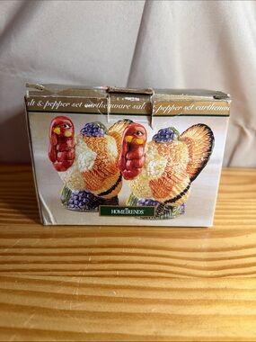 Hometrends Thanksgiving Earthenware Turkey Salt and Pepper Shaker Set